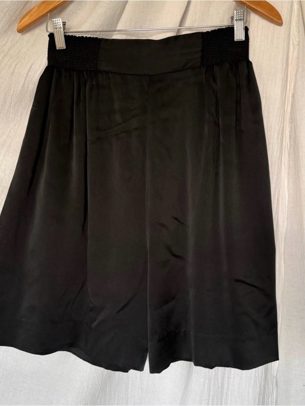 Very Rare Vintage 80’s Nicole Miller Black 100% Silk Long Bermuda Shorts